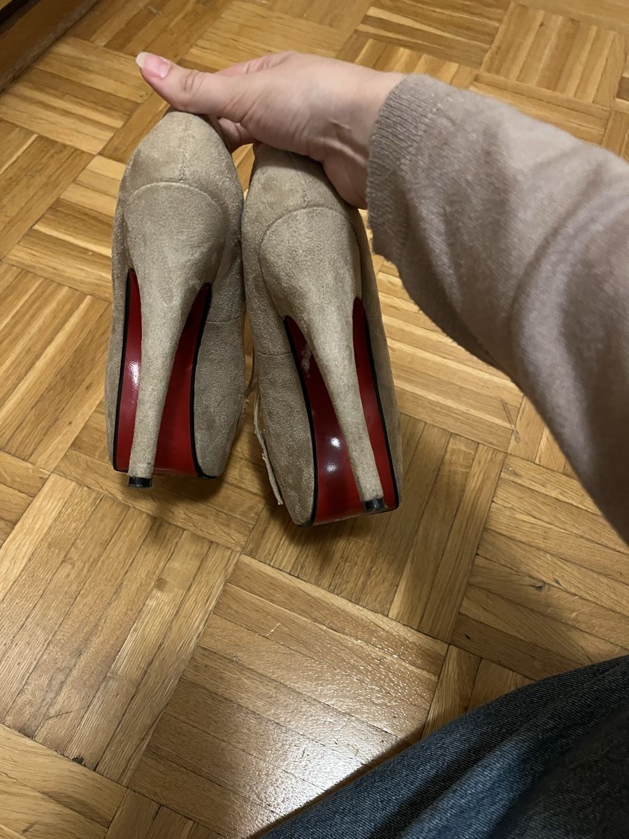 Scarpe da donna: High Heels mit roter Sohle – Usato da Dietikon venduto da vnsmrc 3