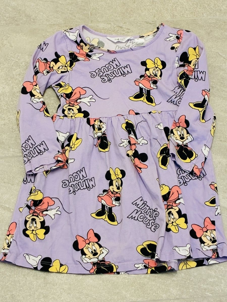 H&M Vestiti & Gonne: Süsses H&M Kleid mit Minnie Mouse Print, Gr. 110/116 – Usato da Wettingen venduto da hak_52m8