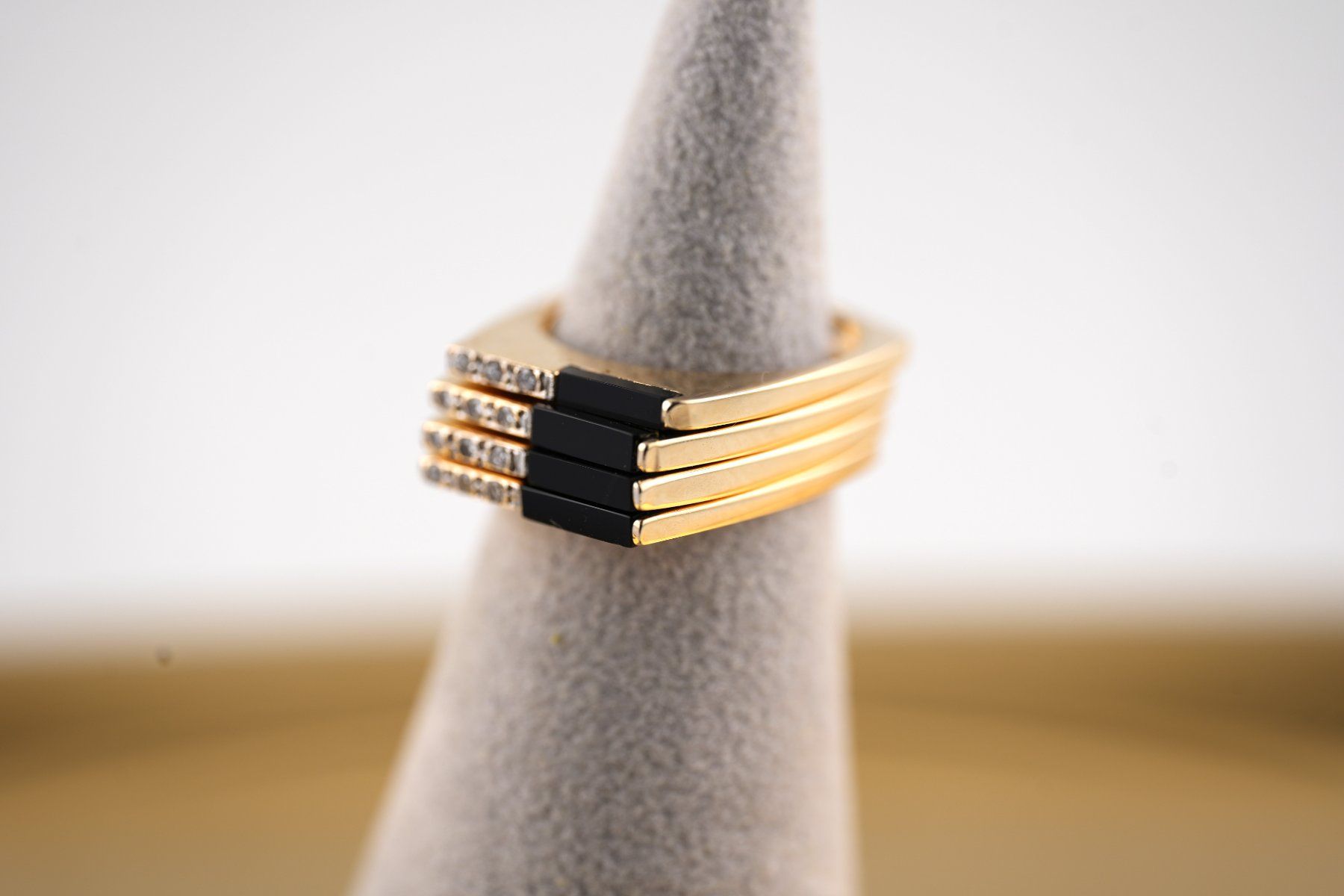 Anelli: Goldringset aus 4 Ringen 14K – Usato da Basel venduto da Vip24 2