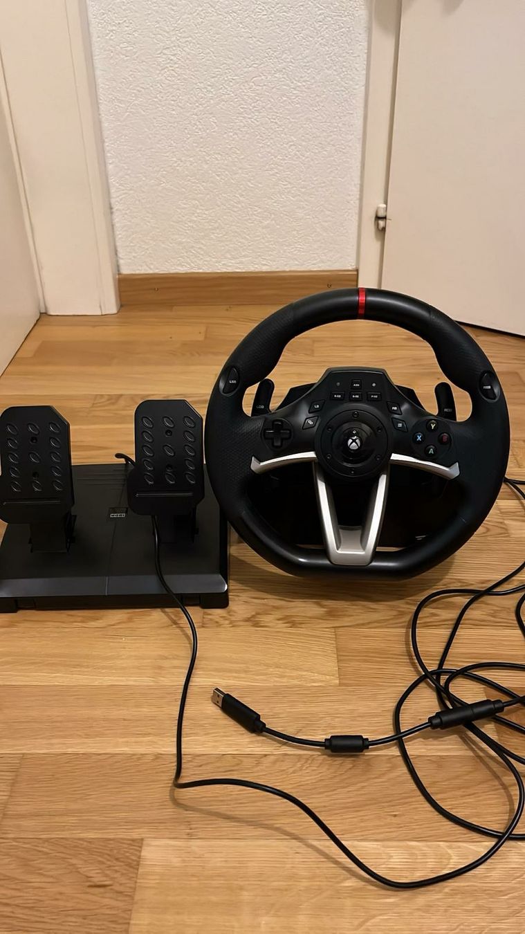 Konsolen: volant xbox one – Gebraucht aus Fribourg von mal_8zjh 1