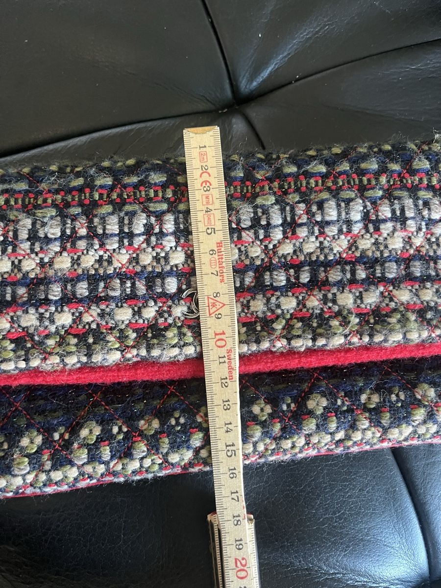 Chanel Sacs femmes: Pochette Chanel en tweed – Neuf (Voir description) à Ebikon par loy_wjg6 1