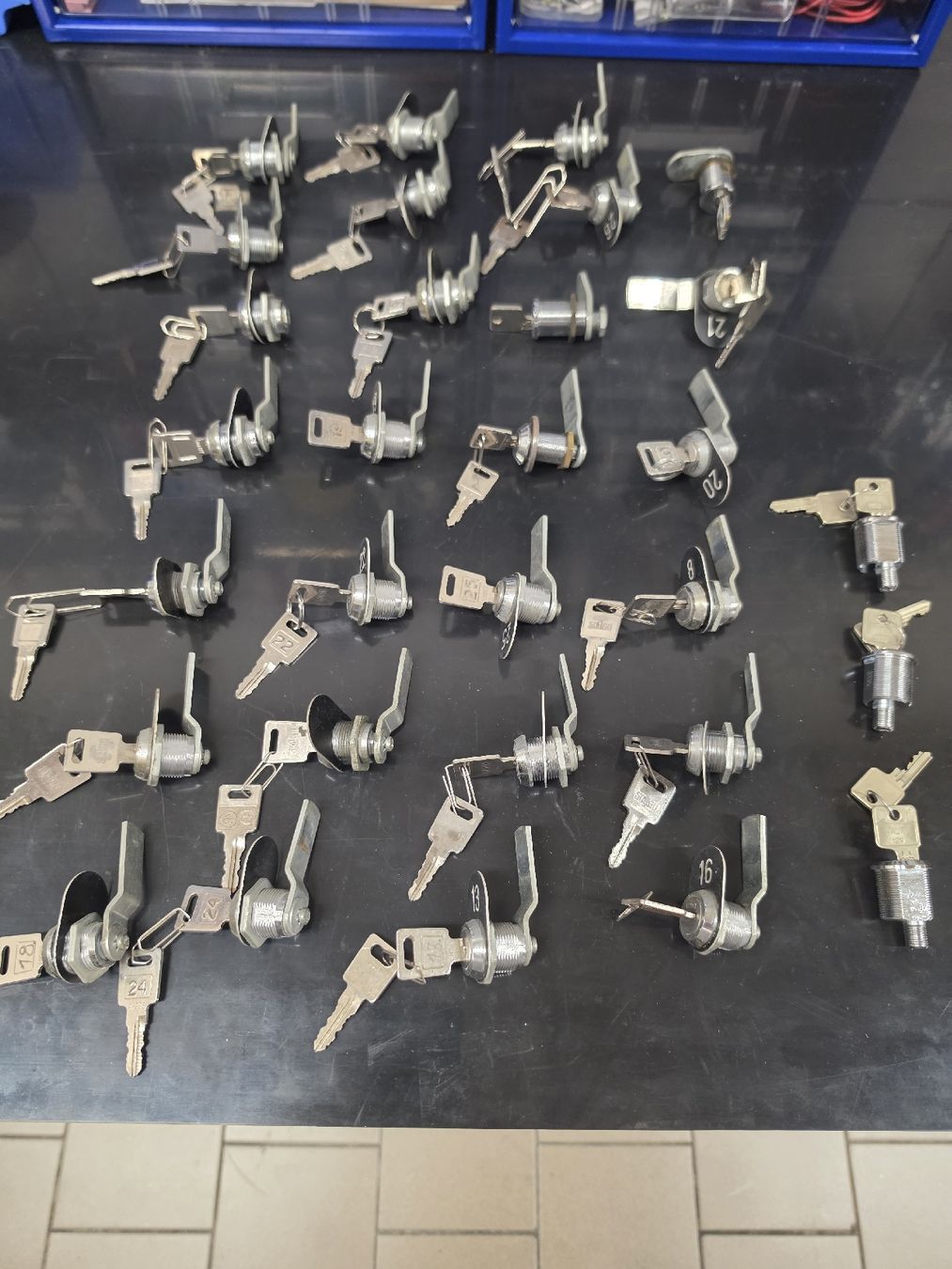 Cadenas: Schlösser – D'occasion à Glattfelden par hbct 1