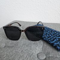 Grosse Sonnenbrille, Leomuster inkl. Brillenetui
