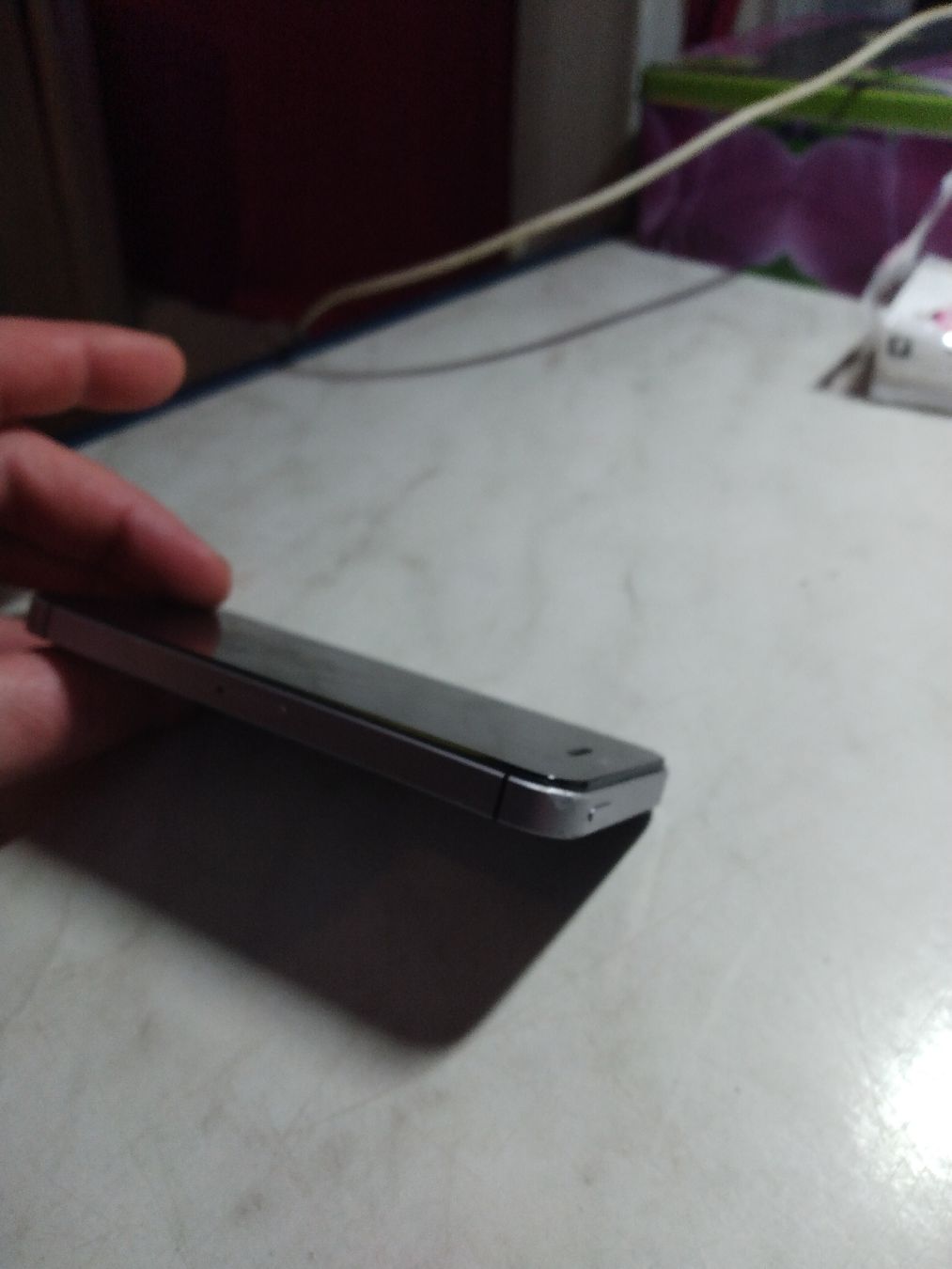 Apple Portables: Defektes iPhone - Bastlerobjekt oder Ersatzteilspender – Défectueux à Willisau par dan_qdp9 2