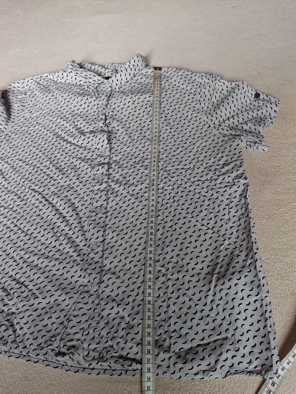 Superdry Top: Chemise manches courtes taille M marque Superdry – Usato da Villiers venduto da san_jn5w 7