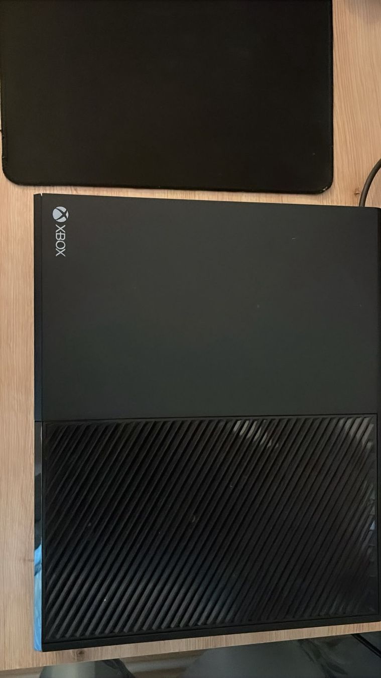 Console: PS4+xbox one+volant xbox/pc – Usato da Fribourg venduto da mal_8zjh 2