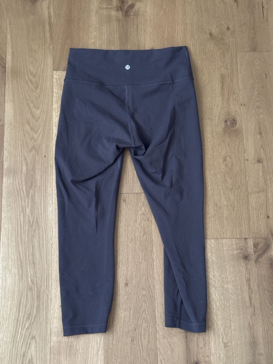 Lululemon Leggings: Lululemon Wunder Train High-Rise Crop 23" Black Granite (10) – Nuovo (secondo la descrizione) da Basel venduto da kla_6ln8 1