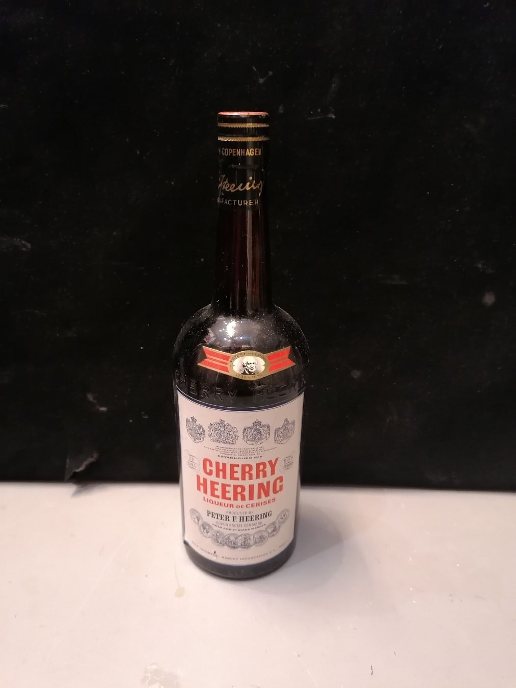 Bevande alcoliche: Liqueur Cherry Heering, Danemark. Vintage. – Nuovo (secondo la descrizione) da Genève venduto da Leboucheoreilles
