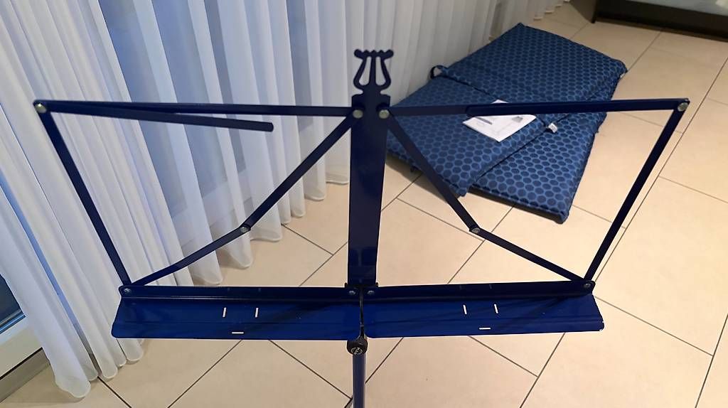 König & Meyer Supports pour instruments & partitions: Notenständer K&M blau – D'occasion à Wettingen par mir_6xct