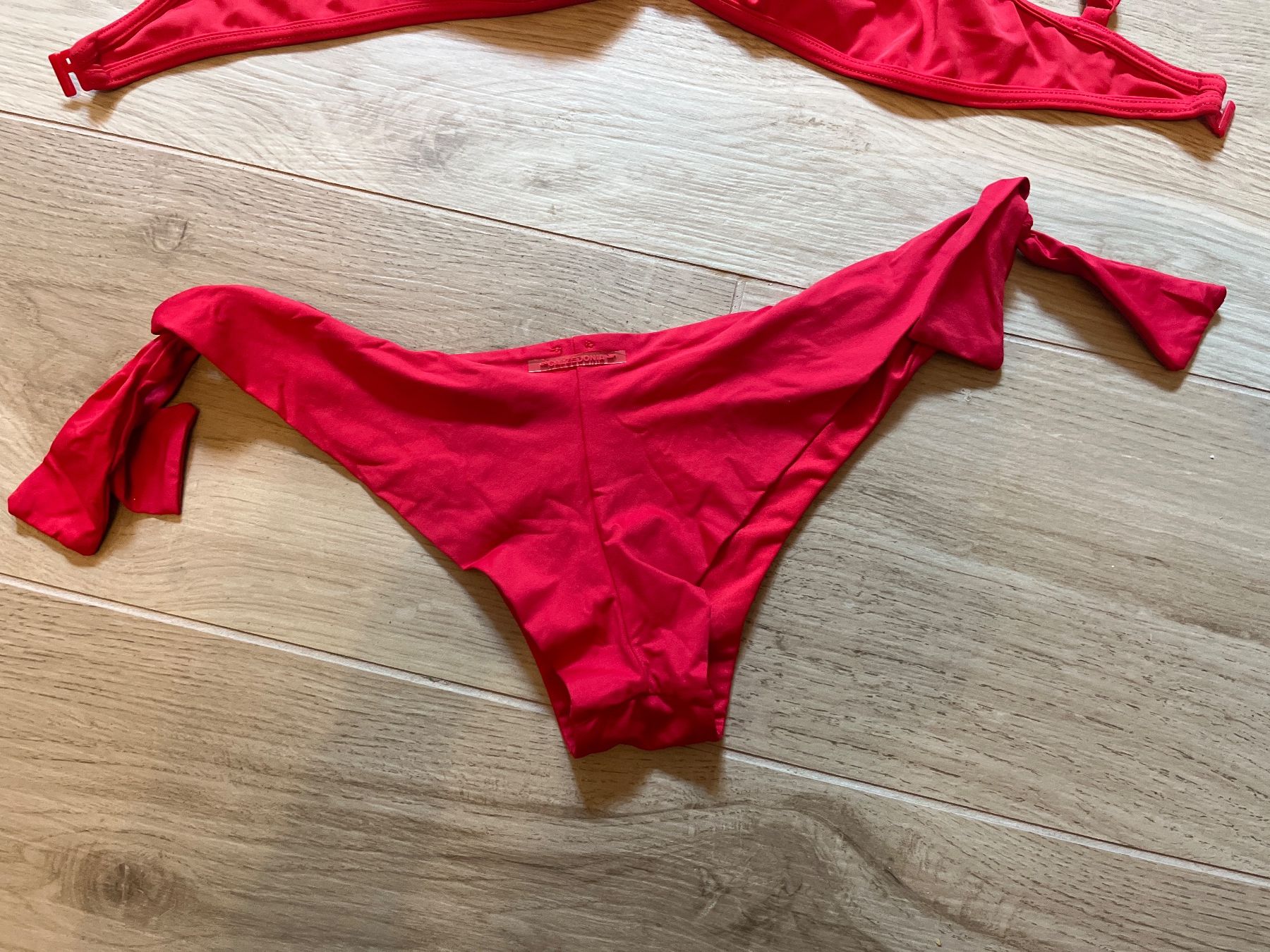 Badekleider & Bikinis: Bikini in rot Grösse circa S – Gebraucht aus Lugano von sweetyd84 1
