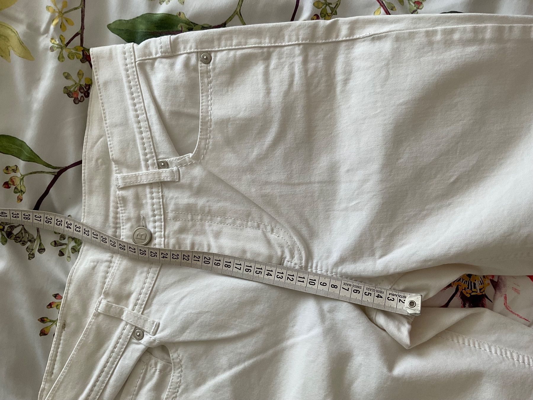 Bogner Jeans: BOGNER Jeans Hose Gr S / 36 weiss – Nuovo (secondo la descrizione) da Urdorf venduto da alda02 6