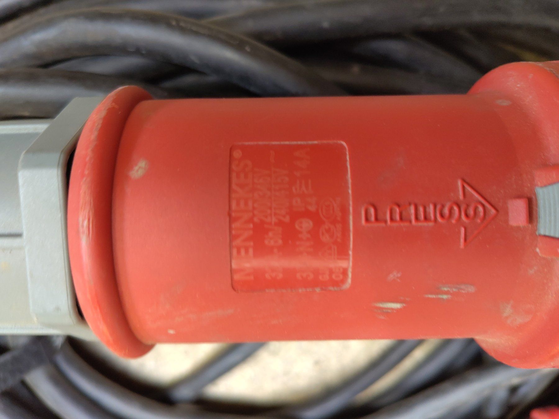 Mennekes Kabel: Starkstromkabel 15m, 32A – Gebraucht aus Langnau i. E. von antrik 1