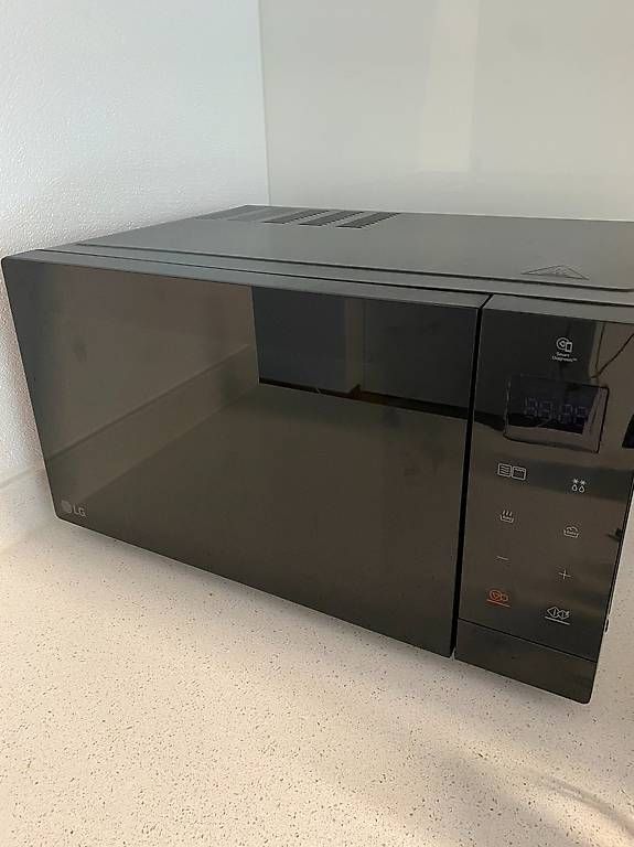 Elettrodomestici da cucina: LG-Mikrowelle 30 Liter – Usato da Luzern venduto da ana_8cql