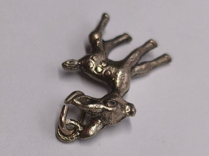 Ciondoli: Silberner Bambi Anhänger, 800 Silber Gestämpelt – Usato da St. Gallen venduto da GIULESGG 3
