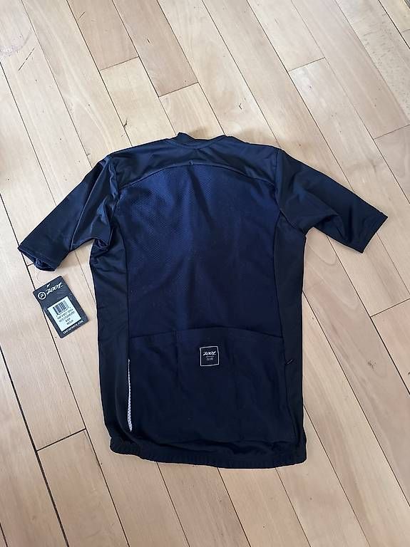 Canottiere & Pantaloni: Zoot Elite Cycle Areo Jersey – Nuovo e nell'imballaggio originale da Zürich venduto da Clara.Trixi 1
