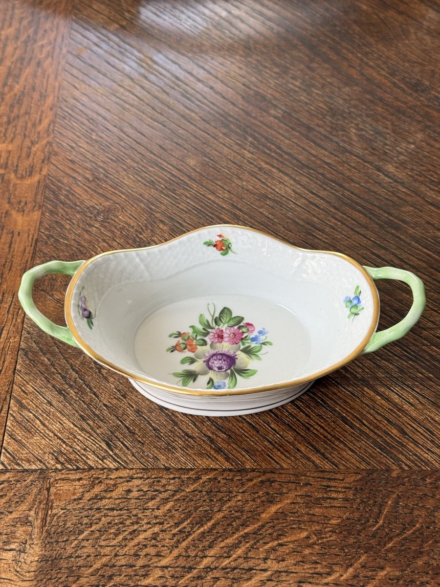 Herend Tazze: Porcelain tea set various designs - Like New – Nuovo (secondo la descrizione) da Commugny venduto da semamonfrinoli 7