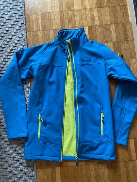 Trevolution Giacche: Trevolution Softshell Jacke, Gr. 176, Top Zustand! – Usato da Gossau Sg venduto da olles