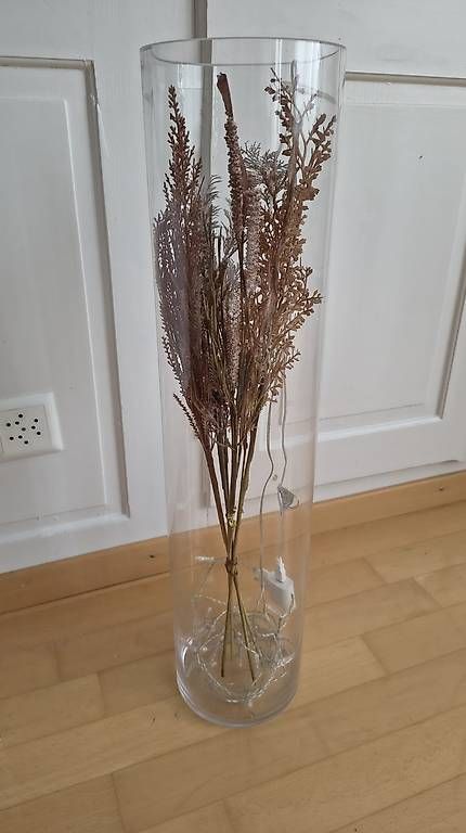 Ikea Tutte le decorazioni: Dekovase mit Trockenblumen & LED-Lichterkette – Usato da St. Gallen venduto da dominik.meyer00 1