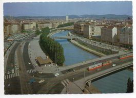WIEN Donaukanal - Strassenbahn, Tram, Auto, VW-Käfer, VW-Bus