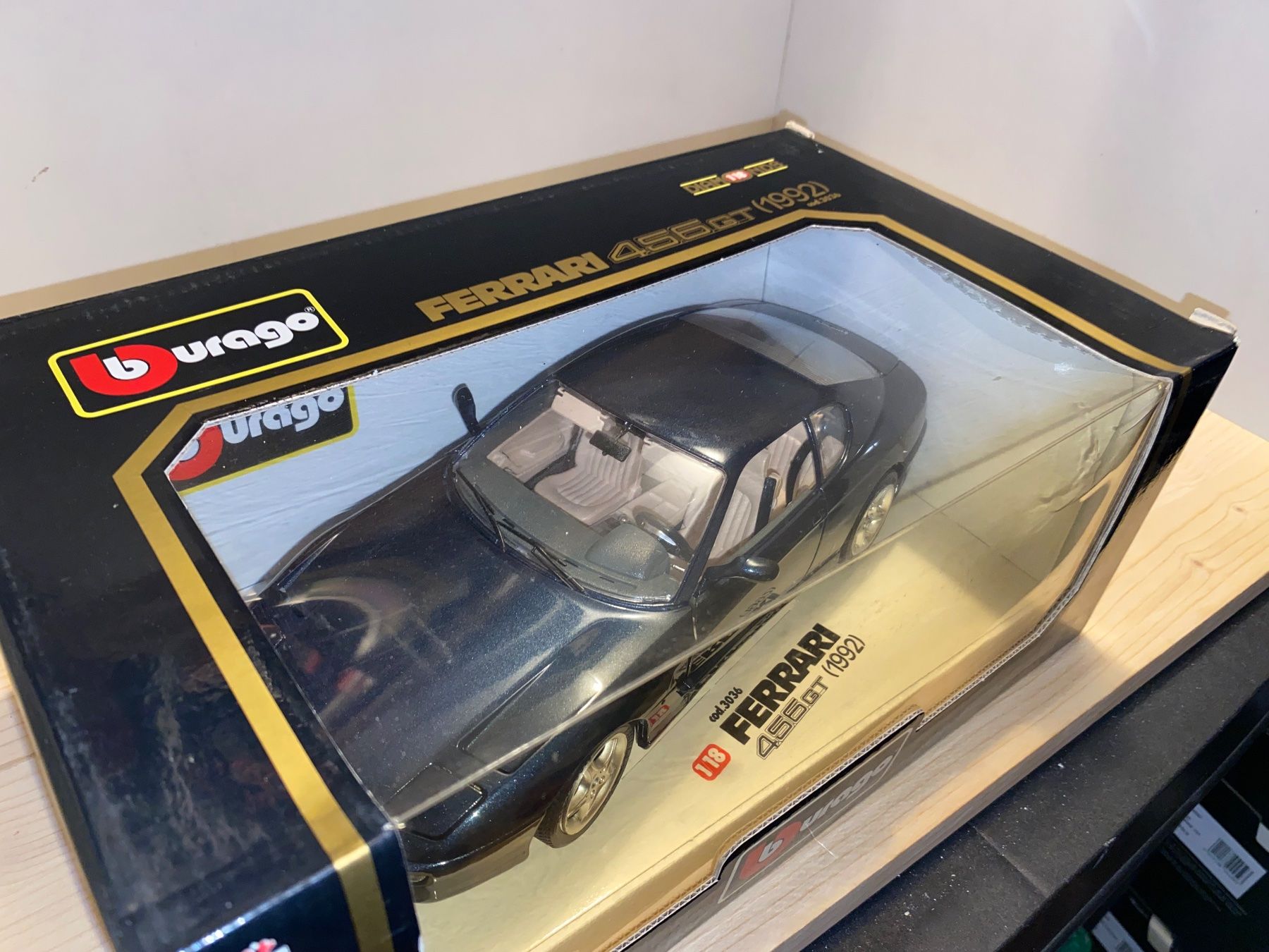 Ferrari Modellini d'auto: Ferrari 456 GT 1/18 – Nuovo (secondo la descrizione) da Wohlen AG venduto da PrivatSammlung 2