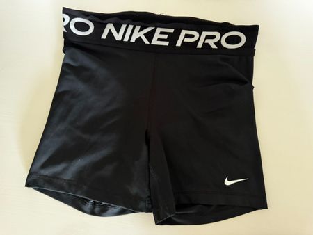 Nike Shorts in Grösse S.