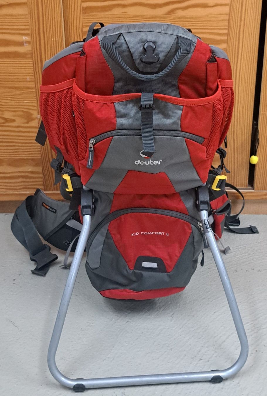 Deuter Marsupi portabebè: Kindertrage Deuter Kid Comfort II mit Sonnendach – Usato da Seuzach venduto da poccolino 2