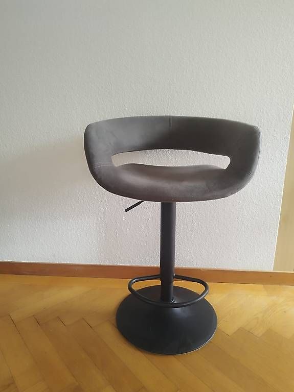 Chaises hautes: 4 chaises de bar – D'occasion à Torgon par mtw02 2