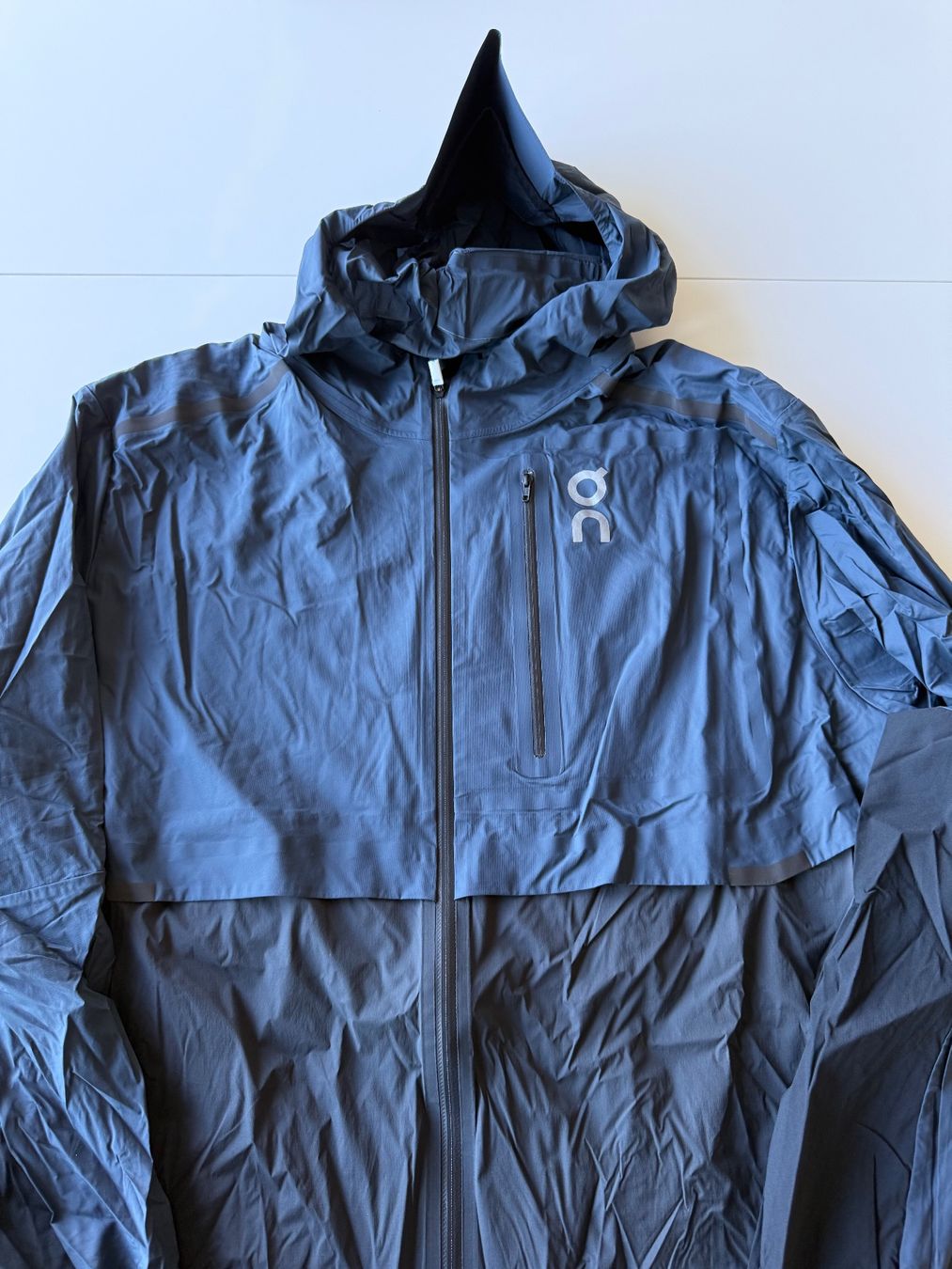 Giacche: On Running Jacke – Usato da Meyrin venduto da Sdenis84 1
