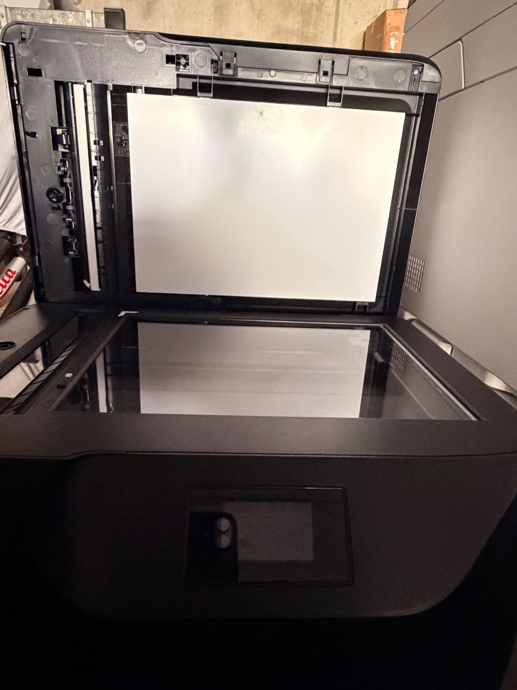 Hewlett Packard Stampanti: Drucker HP OfficeJet 6950 Multifunktionsgerät schwarz – Usato da Hägendorf venduto da Kristian2005 1
