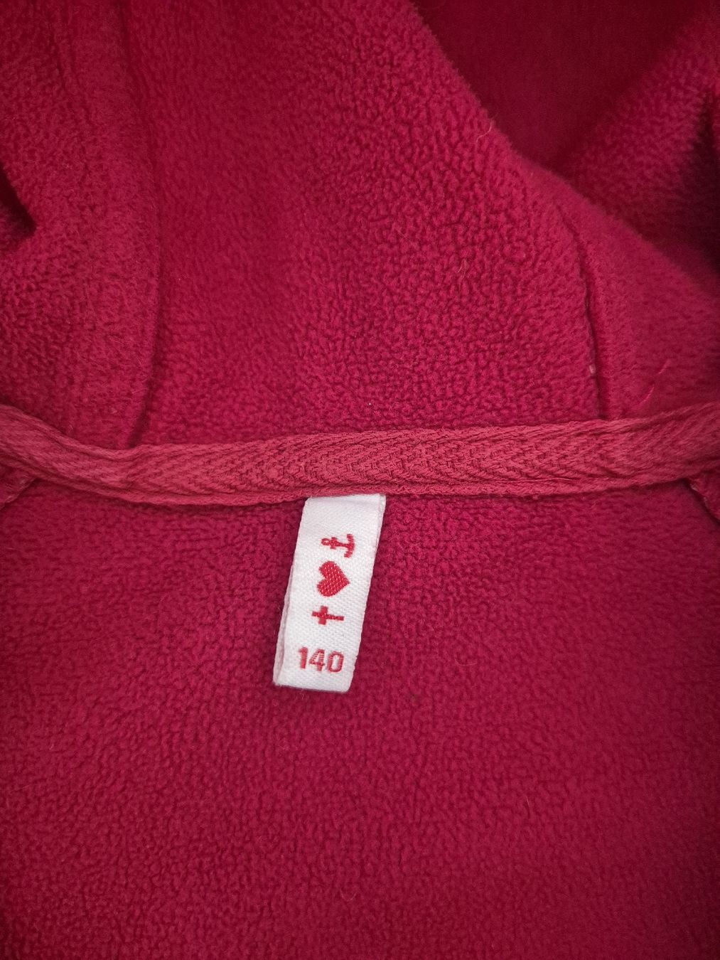 Giacche & Cappotti: Rote Softshell Jacke mit weissen  Pünktli, Grösse 140 – Usato da Adliswil venduto da Stardust11 1