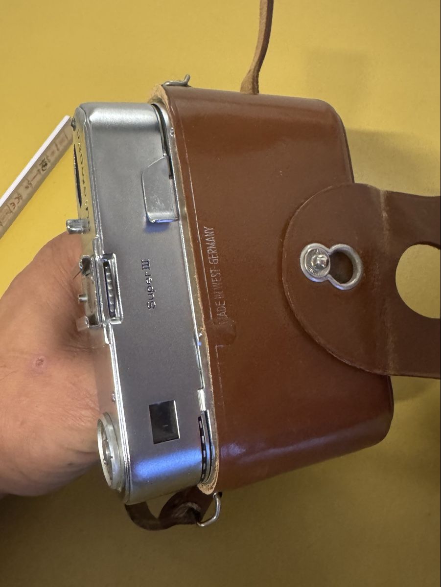 Kamera: Alte Fotoapparat  – Gebraucht aus Schlieren von Freundlich02 6
