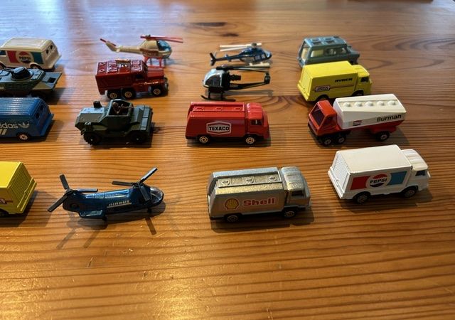 Corgi Toys Modellini d'auto: Modellautos 14 Corgi Juniors / 5 Matchbox mit Box – Usato da Wallisellen venduto da Aurorasun 3
