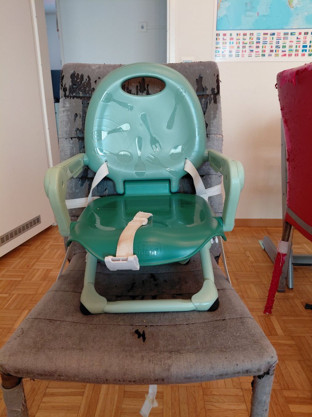 Stühle: Chicco Reise Kindersitz grün – Gebraucht aus Dietikon von Judi_J 2