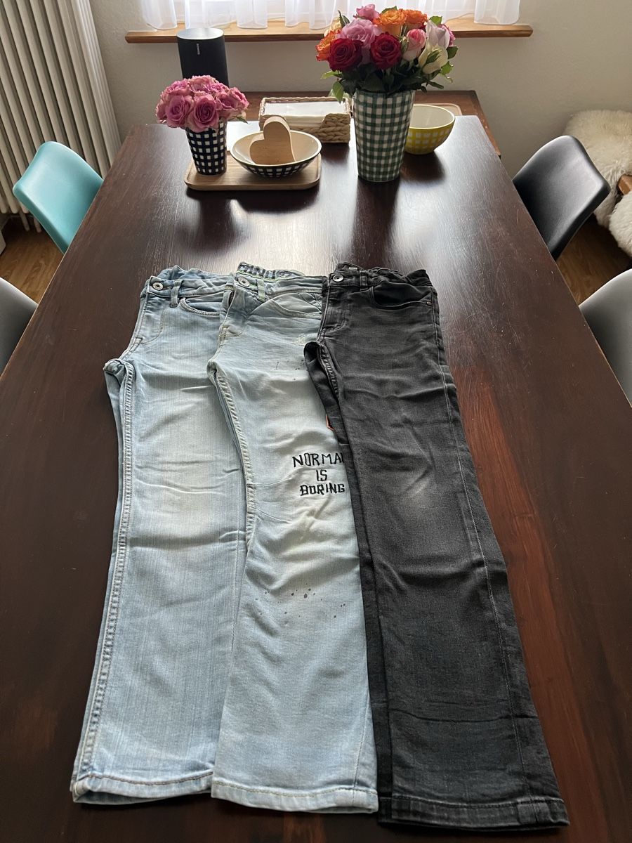 Pantaloni: 3 Jeans Kinder Grösse 134/138 – Usato da Zollikon venduto da Peiler01