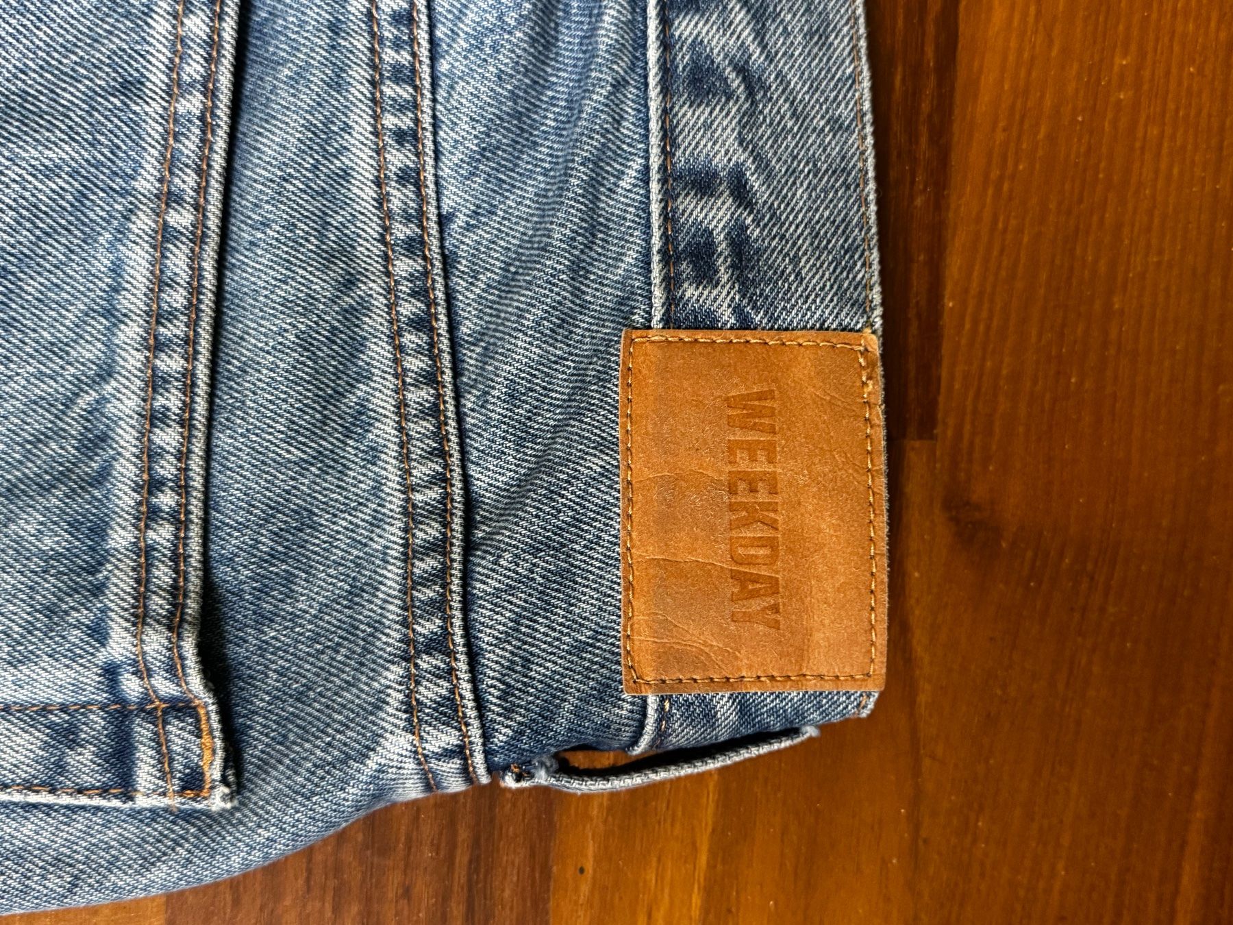 Weekday Jeans: Weekday Galaxy 29/34 – Usato da Rüschlikon venduto da norber44 1