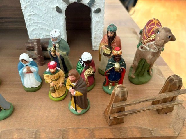 Tutte le decorazioni: Holz Krippe mit Figuren – Usato da Wettingen venduto da 194073riner 1