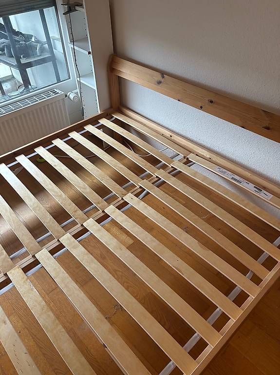 Letti: Lit Ikea avec mátelas 135x200  – Usato da MORGES venduto da lroman 2