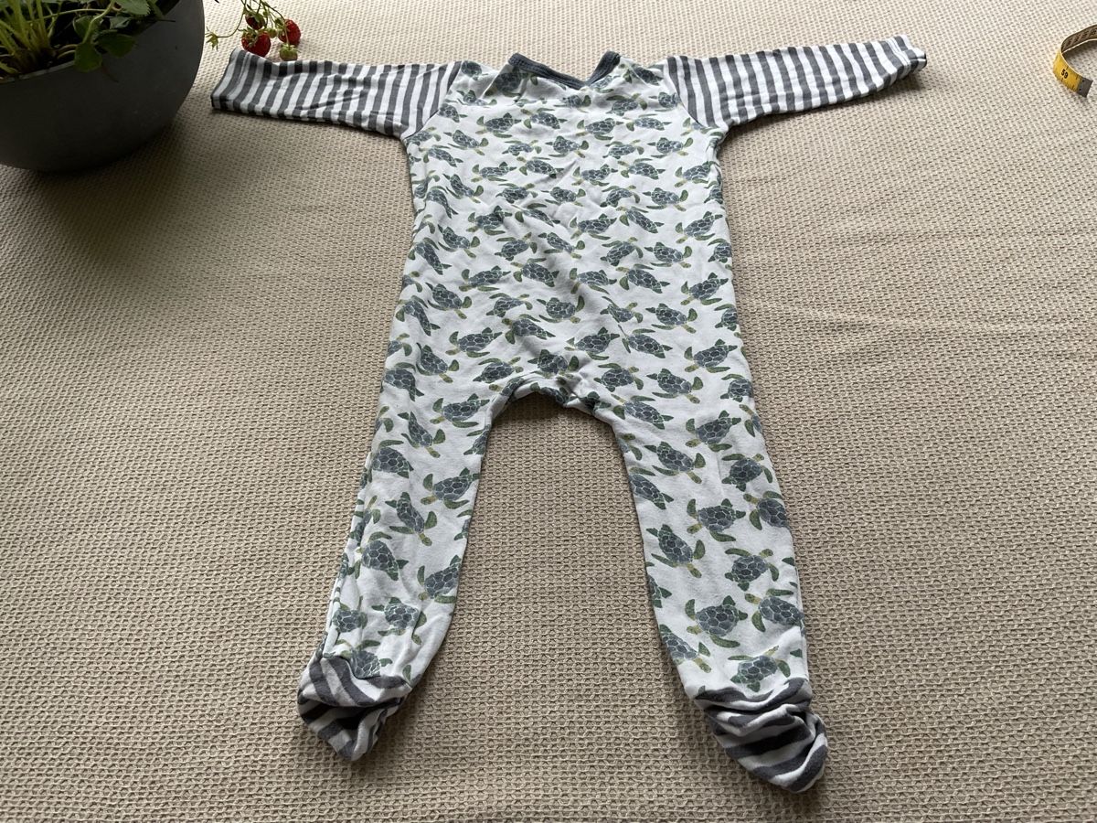 Alana Pigiama & Simili: Alana Pyjama mit Füßen Gr. 62/68 – Usato da Küsnacht ZH venduto da Annelie87 1
