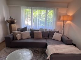Schönes Sofa