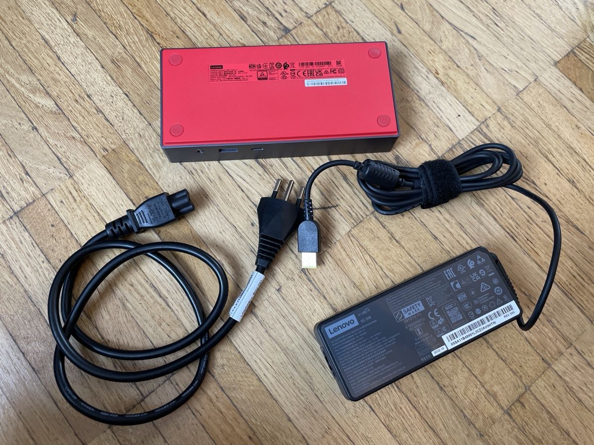Lenovo Dockingstation: Lenovo USB-C Dock v2 / 90W Adapter  – Gebraucht aus Lenzburg von quark77
