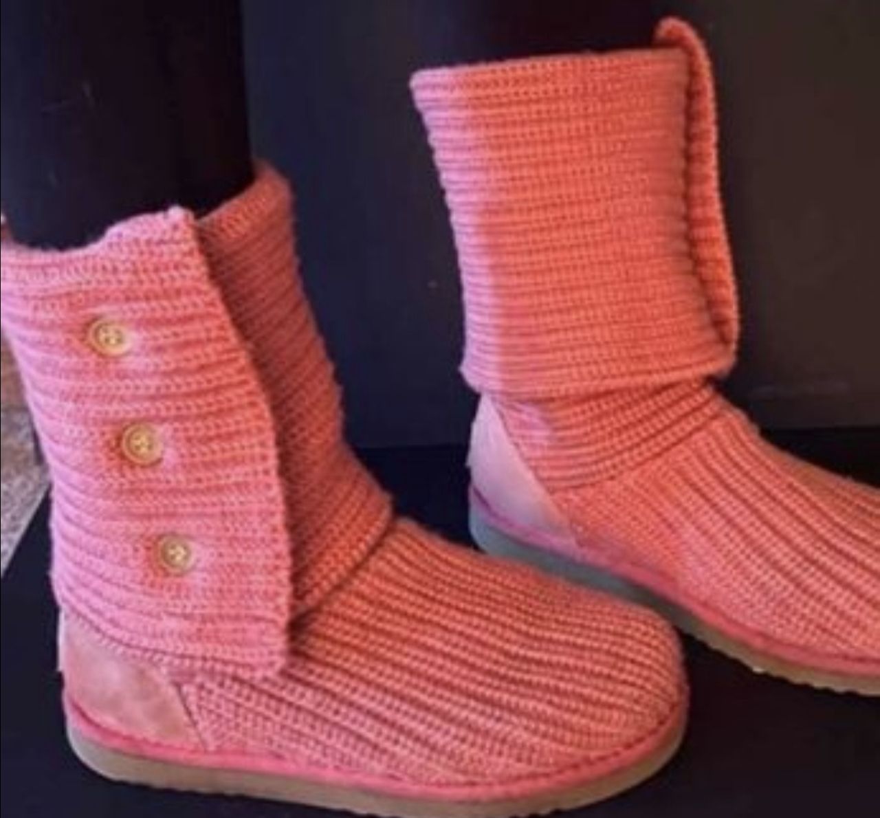 Damenschuhe: Neue UGG – Neu (gemäss Beschreibung) aus Tagelswangen von son_z88g