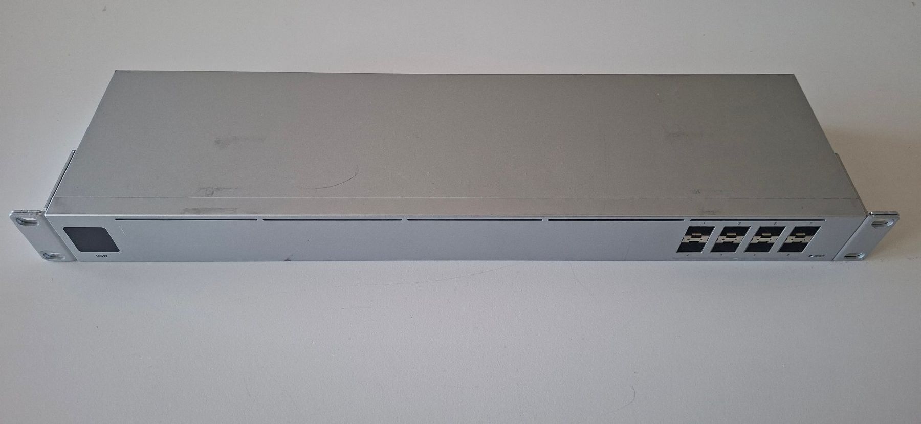 Ubiquiti Hub & Switch: Ubiquiti USW Aggregation – Usato da Niederönz venduto da Northrop_B2 1
