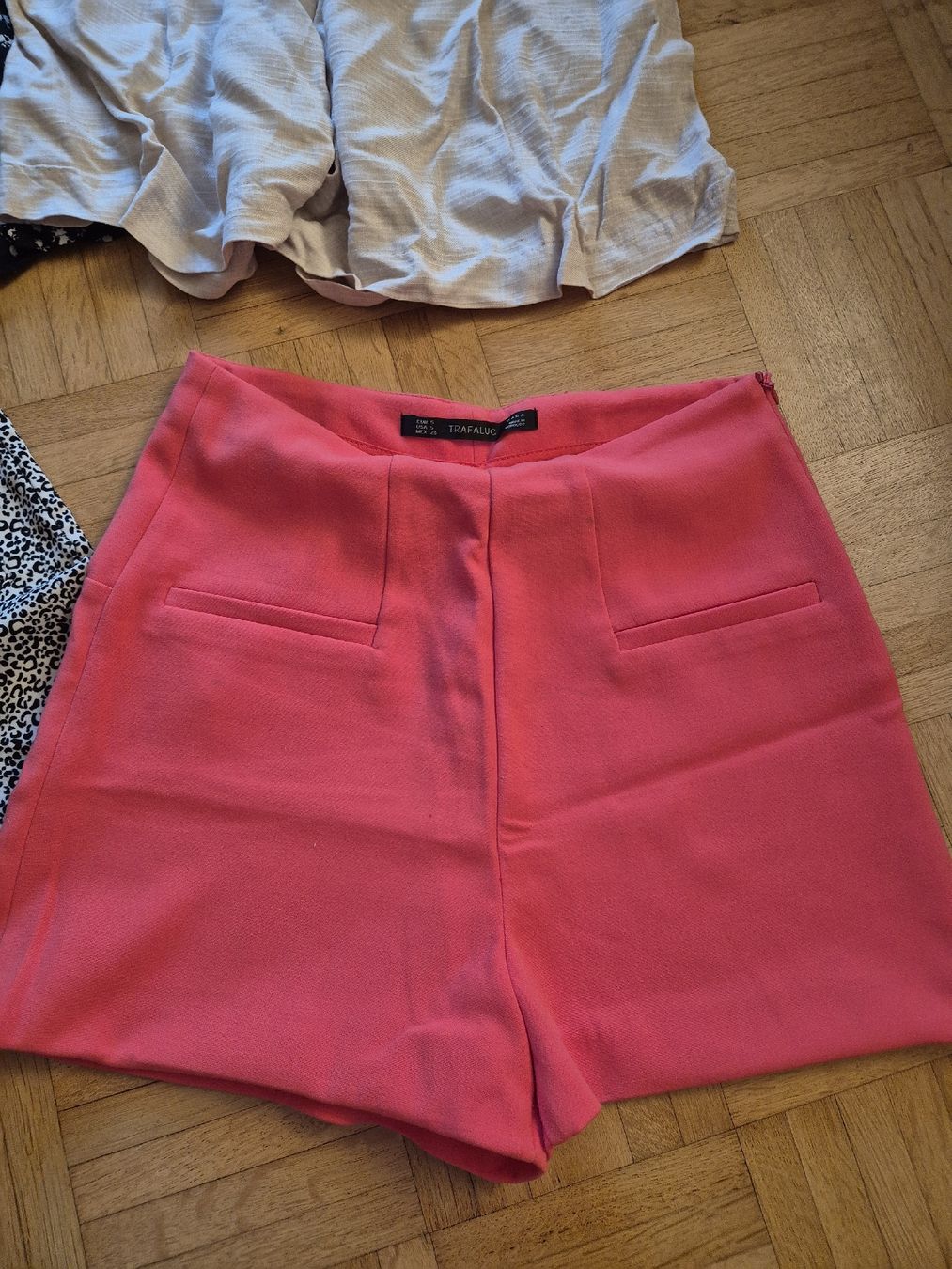 Pantaloni: sommerhosen – Usato da Pfäffikon SZ venduto da vale_111 1