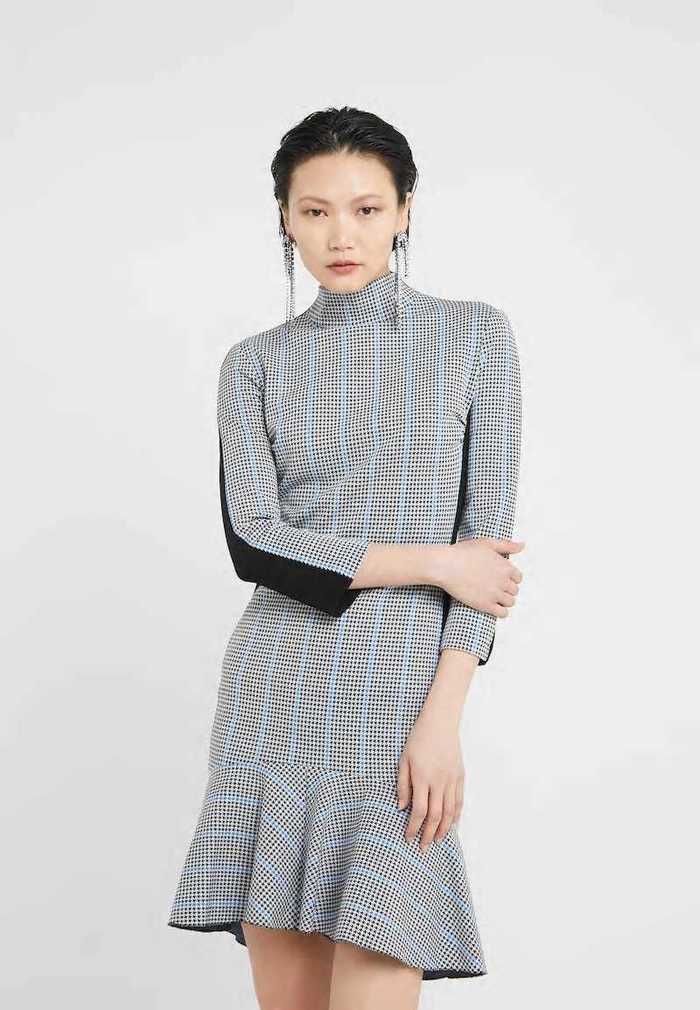 Pinko Kleider: Kleid Pinko – Neu (gemäss Beschreibung) aus Meilen von Michael-Elena