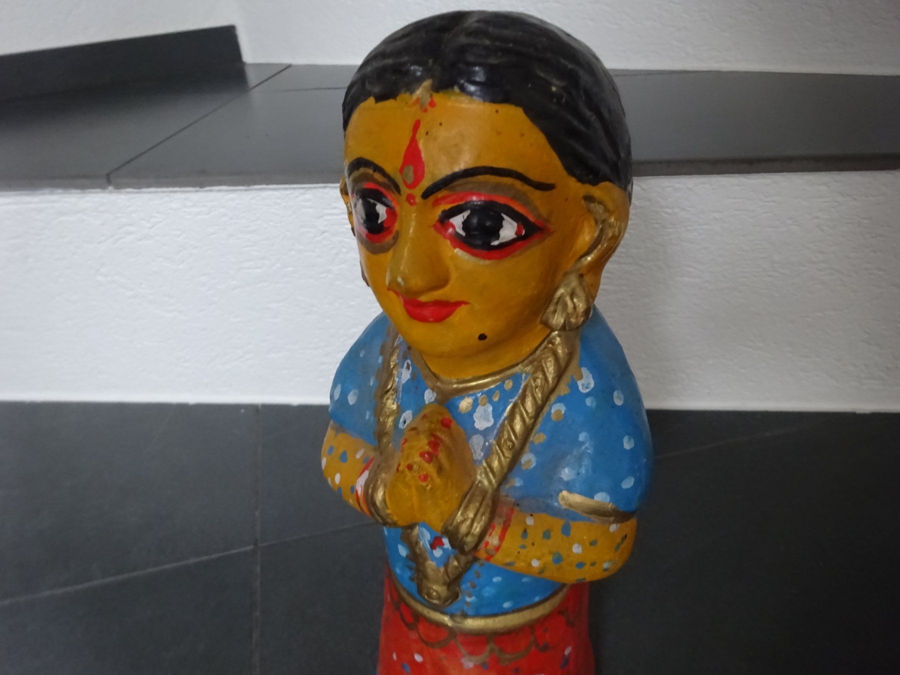 Sculture & Statue: Vintage Tonfigur Indien Heilige – Usato da Esslingen venduto da eintagammeer 5