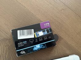 Neue Festplatte Aura SSD, 1 TB