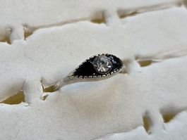 Bague fantaisie strass centrale