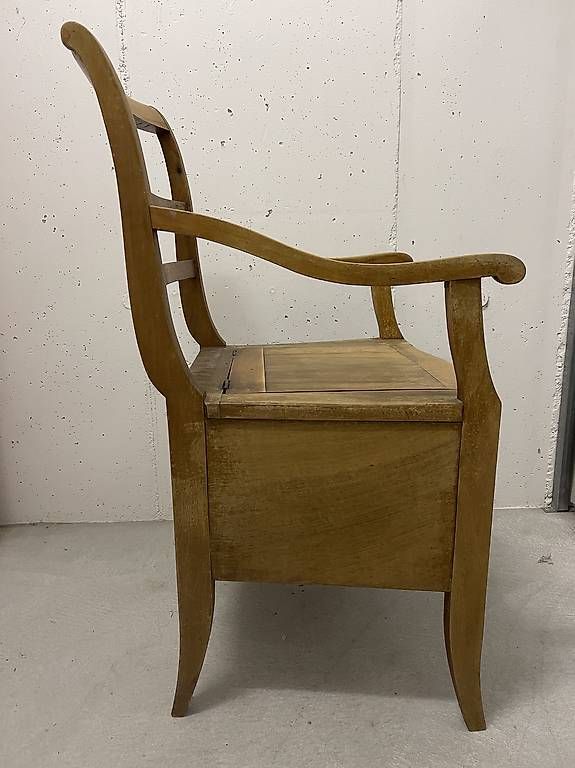 Sedie: Antiker WC Stuhl – Usato da Spreitenbach venduto da R_1691 1