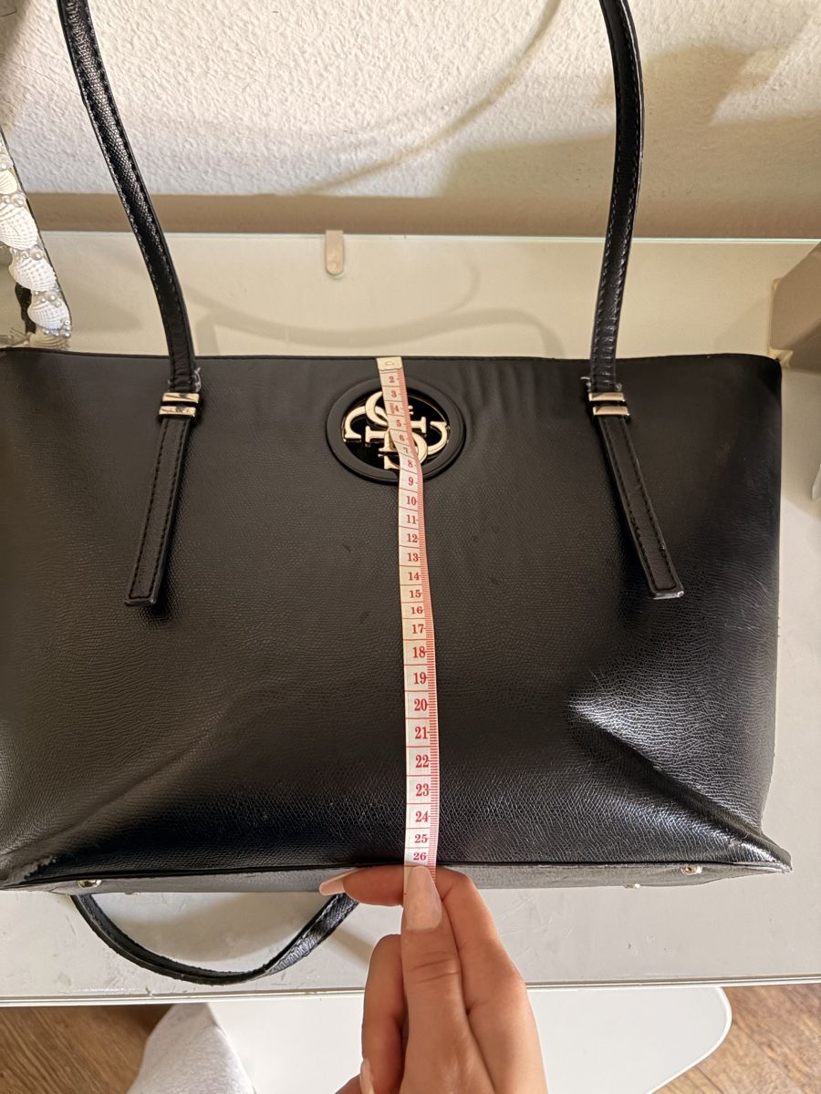 Borse da donna: Guess  Handtasche, Schultertasche – Usato da Basel venduto da ibs_5cql 7