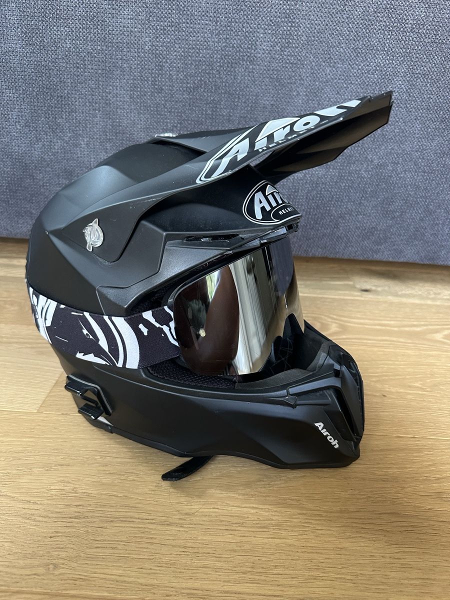 Airoh Helme & Visiere: Crosshelm Airoh mit Brille – Gebraucht aus Flumenthal von pandaa1